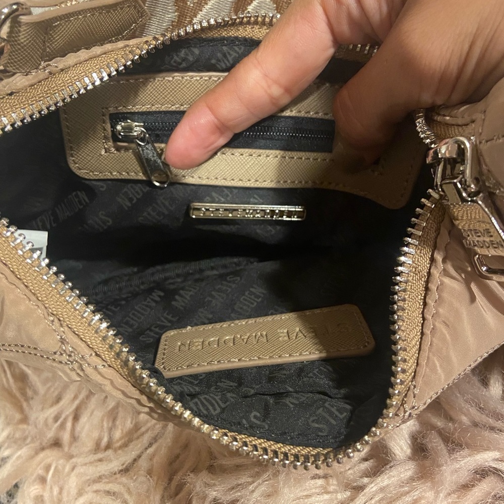 Crossbody purse